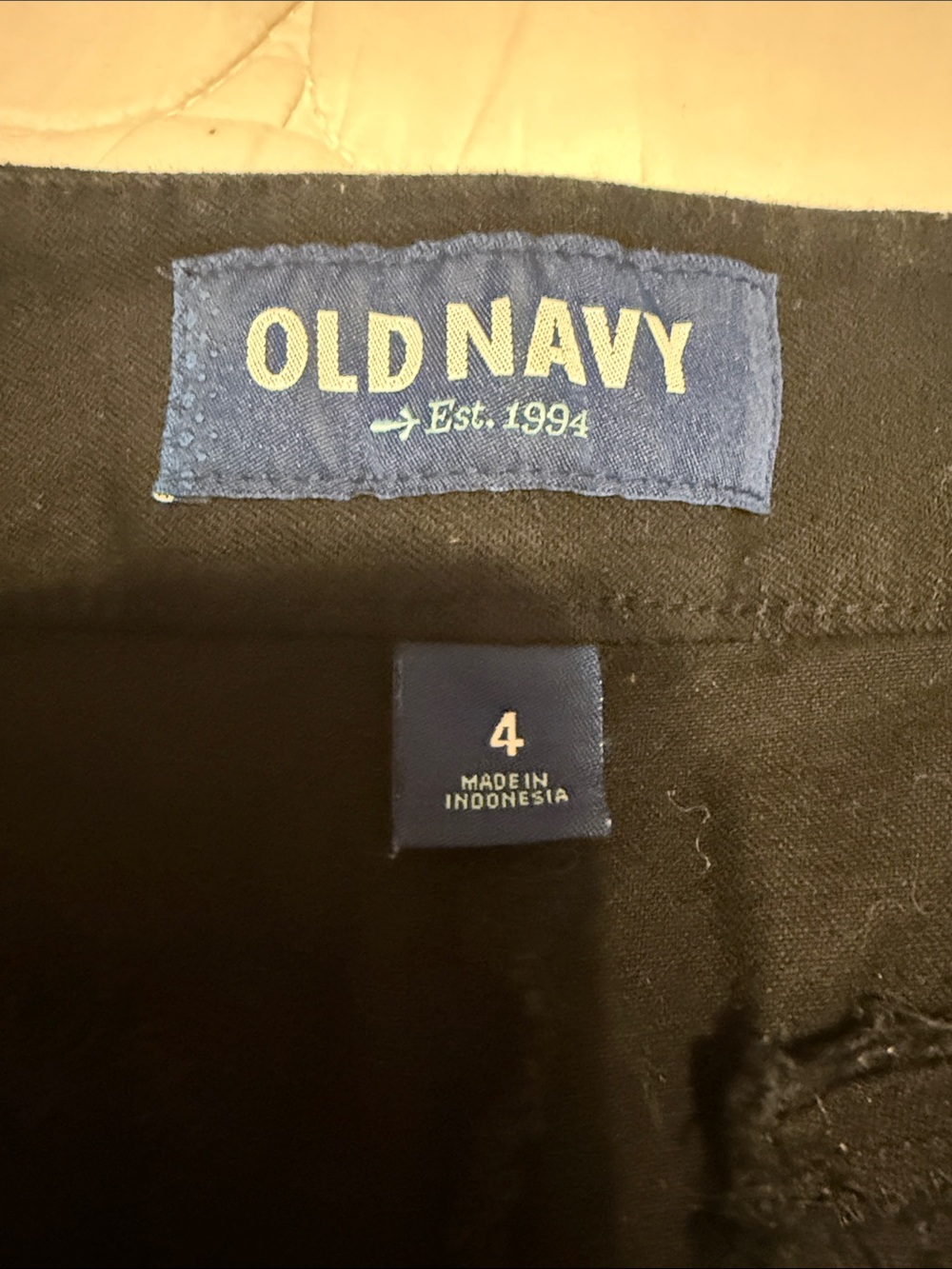 Old Navy Black High-Waist Women's Shorts - Picture 3 of 3